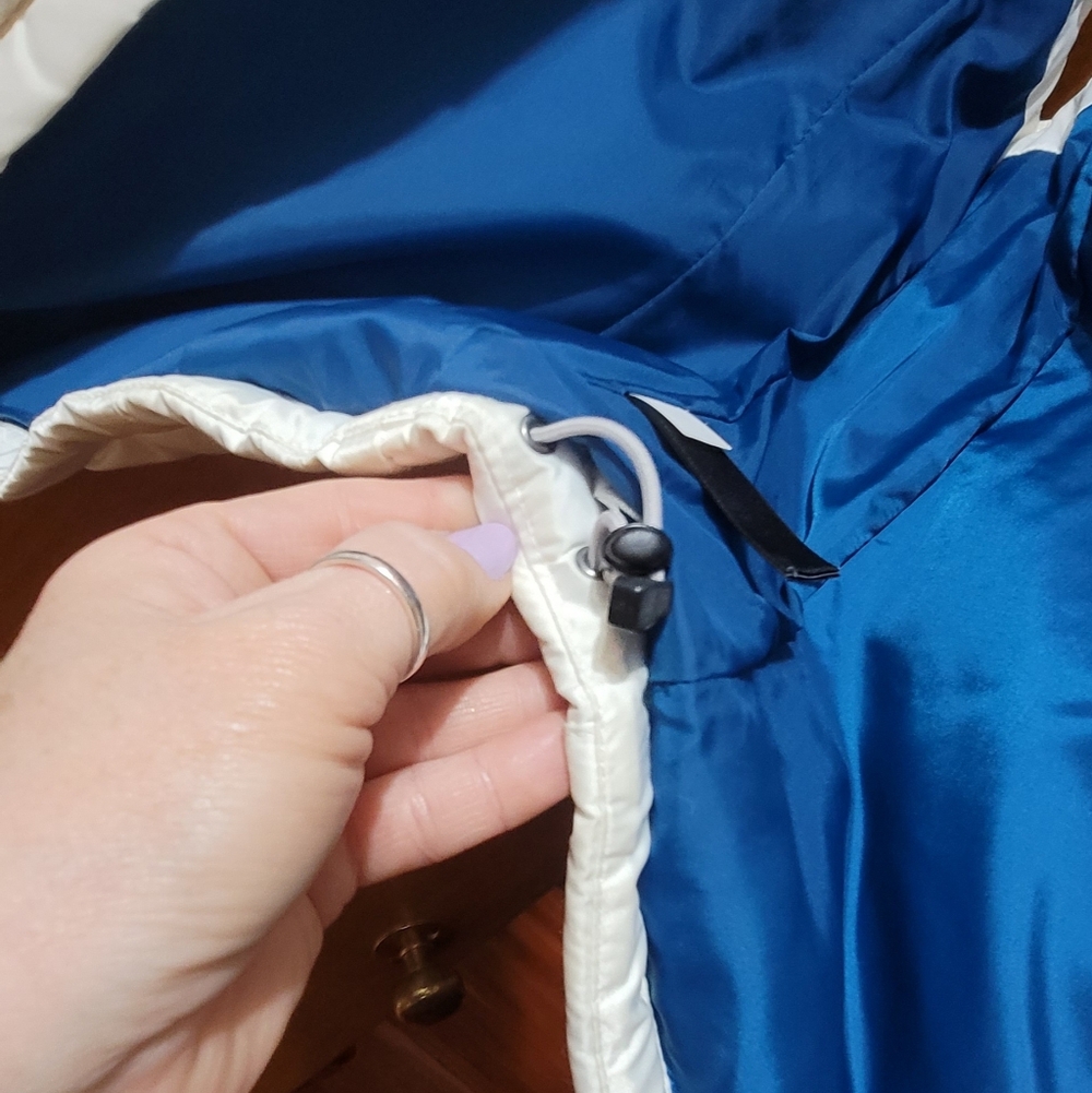 The North Face White Quilted Women's Down Vest - Picture 6 of 12